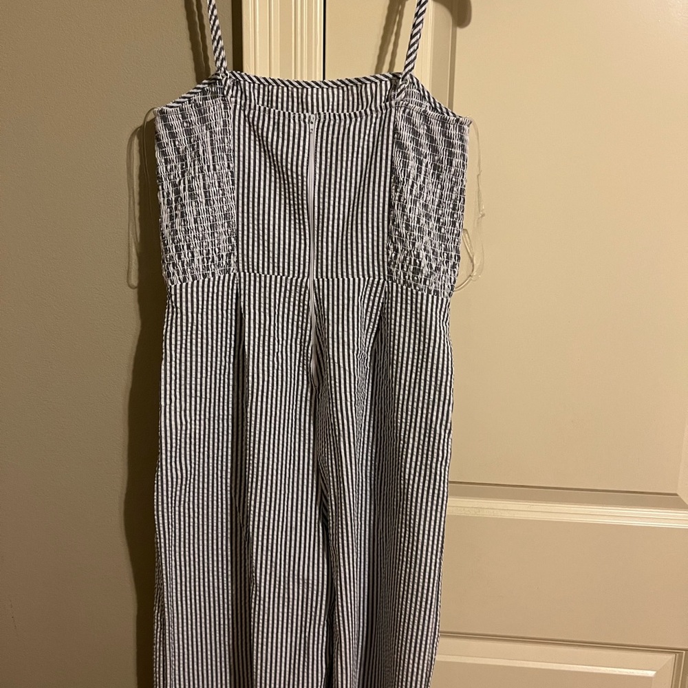 Junior romper. Super cute. Junior size 7